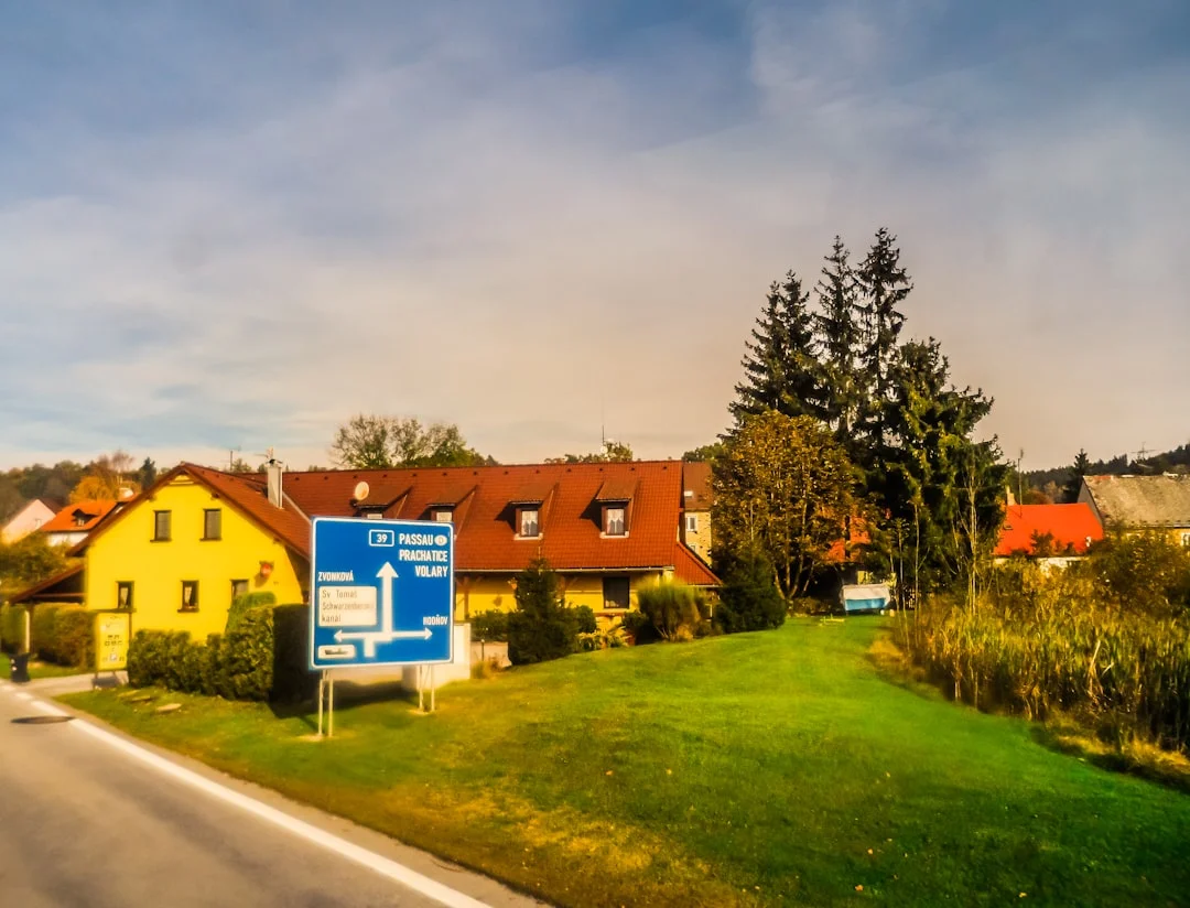 Urban vs. Rural Tax Sales: Where Are Canadian Investors Finding the Best Deals in 2025?