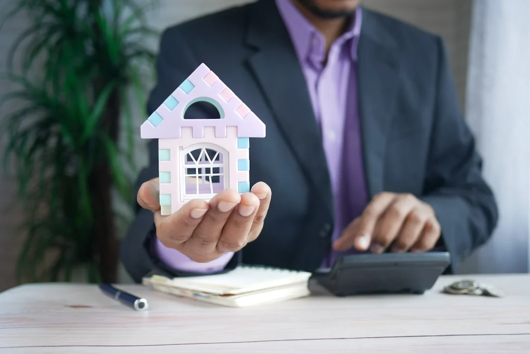 7 Essential Tips for Finding Mortgage Brokers Who Understand Tax Sales in Canada