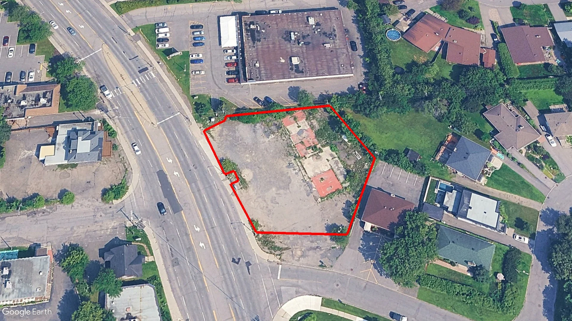 Tax sale property at 1545 Bank St, City of Ottawa, Ottawa - Photo 2